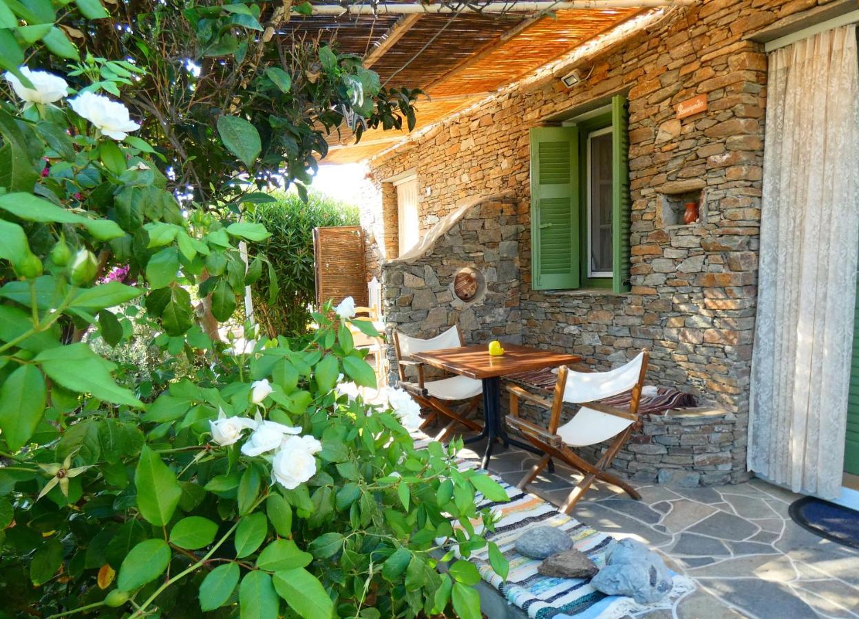 阿提蒙Το Κατἑ公寓式酒店 外观 照片