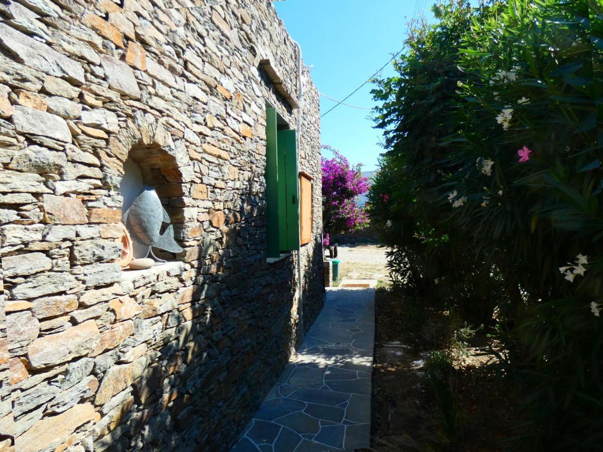 阿提蒙Το Κατἑ公寓式酒店 外观 照片