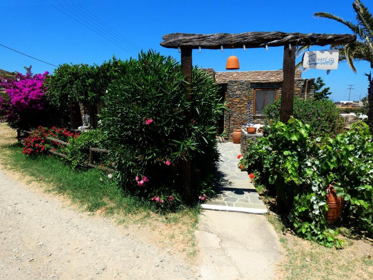 阿提蒙Το Κατἑ公寓式酒店 外观 照片